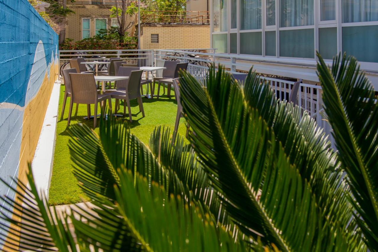 Hotel President'S 佩萨罗 外观 照片