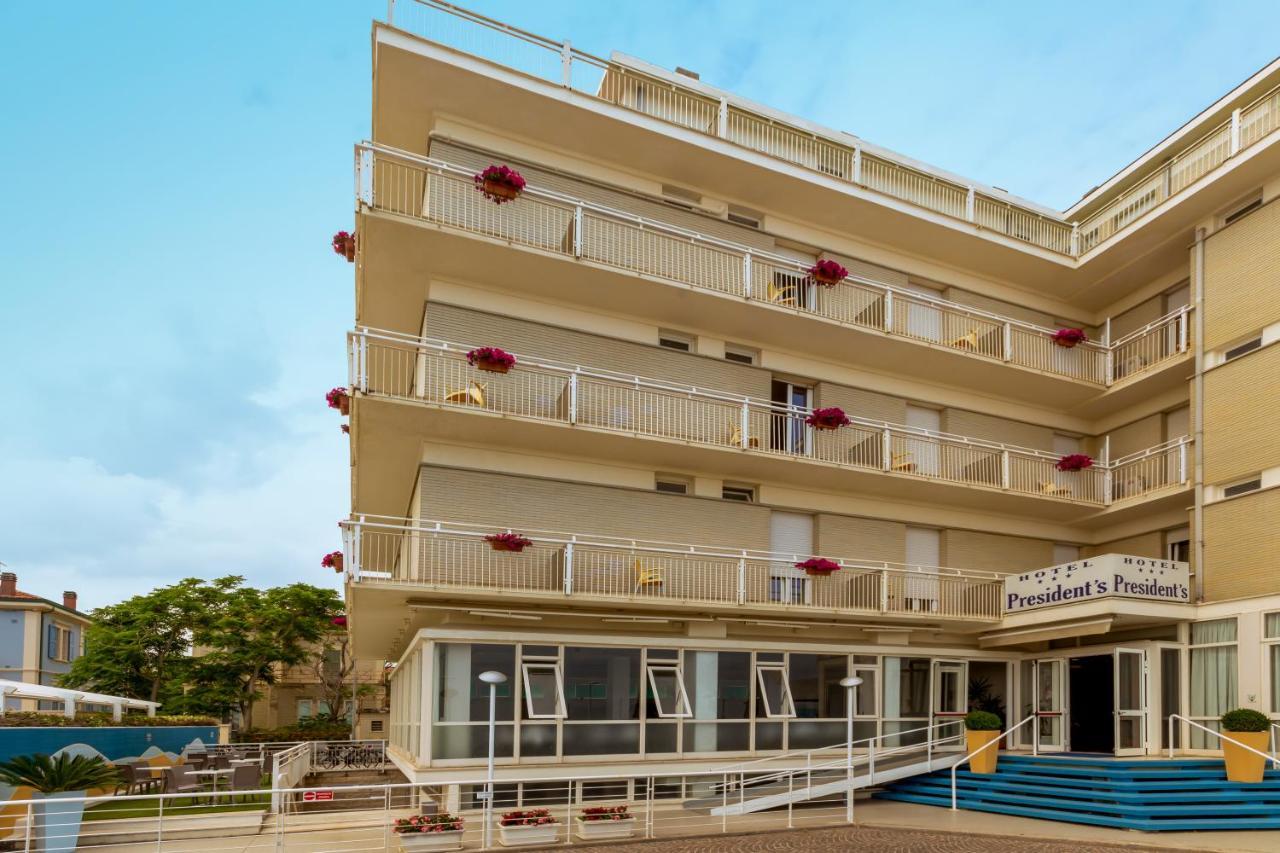 Hotel President'S 佩萨罗 外观 照片