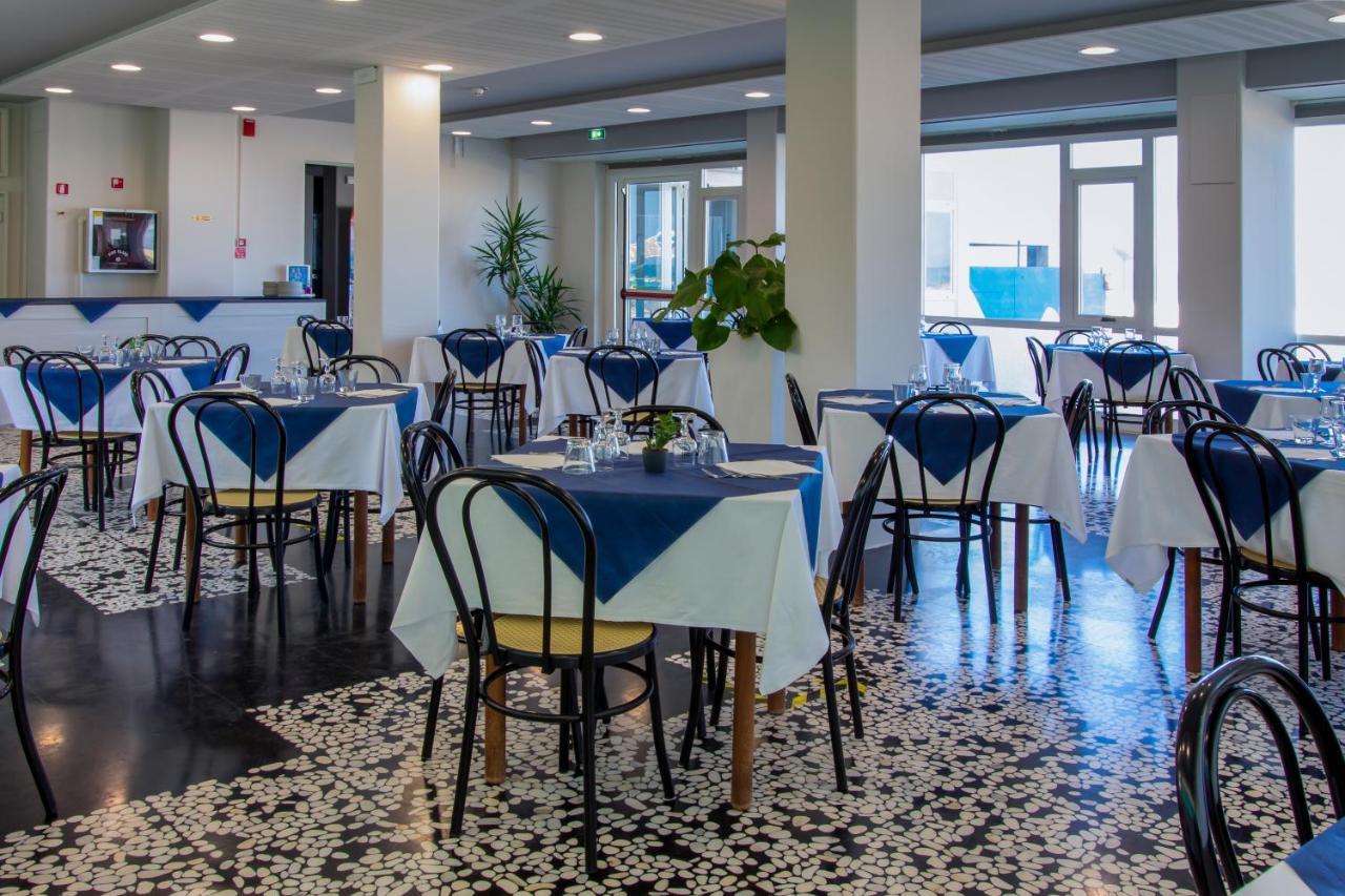 Hotel President'S 佩萨罗 外观 照片