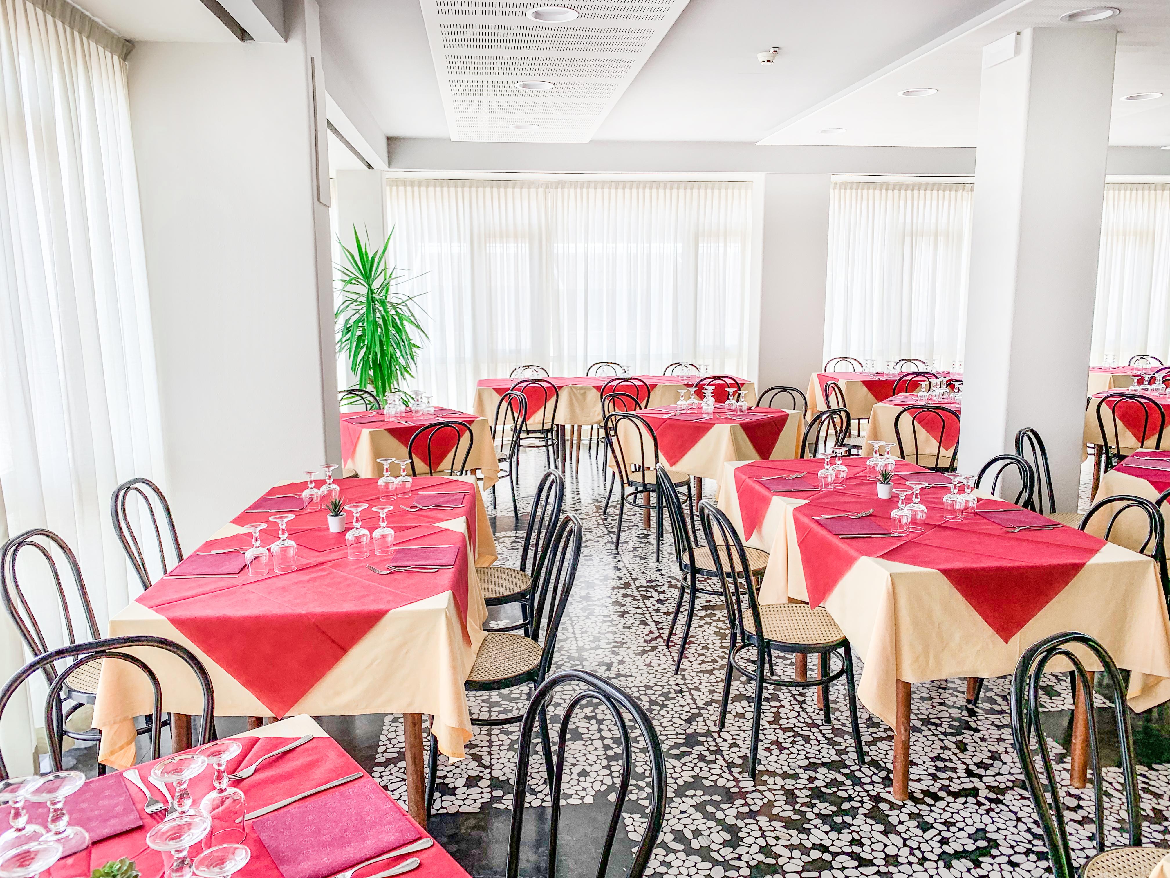 Hotel President'S 佩萨罗 外观 照片